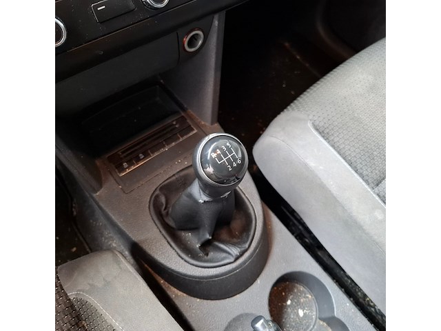 Personenauto, volkswagen, touran, 1.6 tdi comfortline bluemotion 7p., 2014 - afbeelding 28 van  59