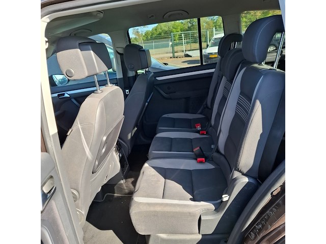 Personenauto, volkswagen, touran, 1.6 tdi highline bluemotion 7p., 2014 - afbeelding 11 van  16