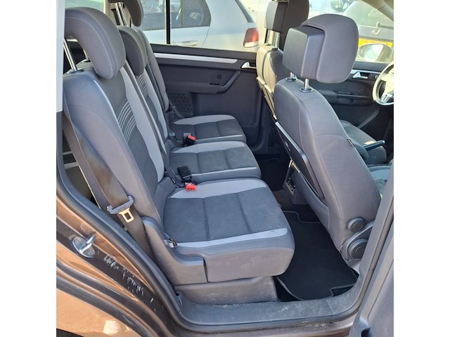 Personenauto, volkswagen, touran, 1.6 tdi highline bluemotion 7p., 2014 - afbeelding 13 van  16