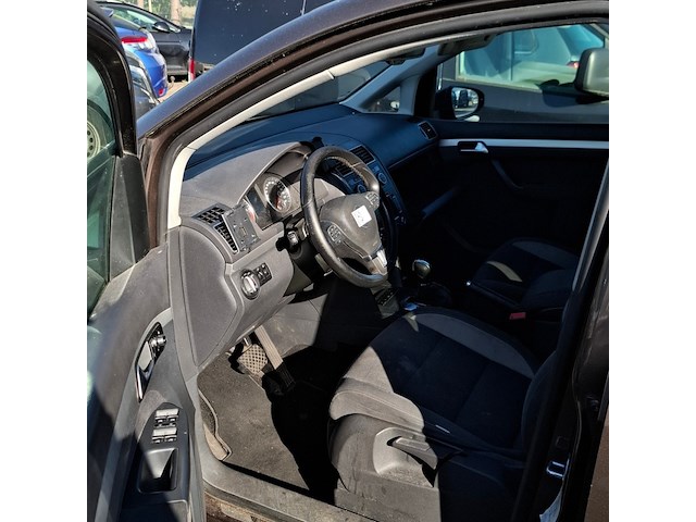 Personenauto, volkswagen, touran, 1.6 tdi highline bluemotion 7p., 2014 - afbeelding 8 van  16
