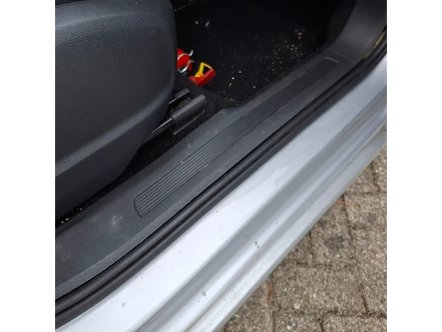 Personenauto, volkswagen, touran tdi, 2016 - afbeelding 42 van  61