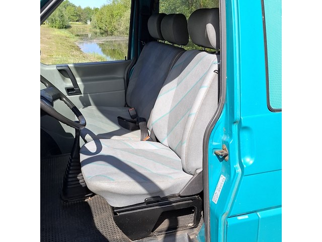 Personenauto, volkswagen, transporter kombi, 1.8, 1992 - afbeelding 3 van  68