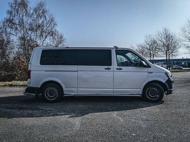 Personenauto, volkswagen, transporter kombi, 2.0 tdi l2h1 comfortline, 2016 - afbeelding 40 van  43