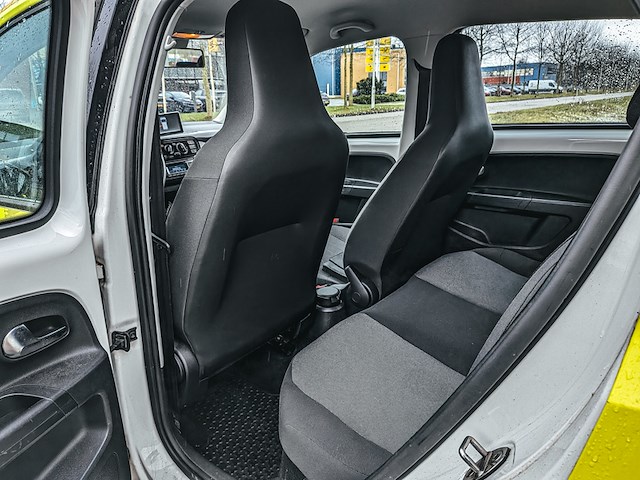 Personenauto, volkswagen, up!, 1.0 60pk bmt move up!, 2014 - afbeelding 25 van  36