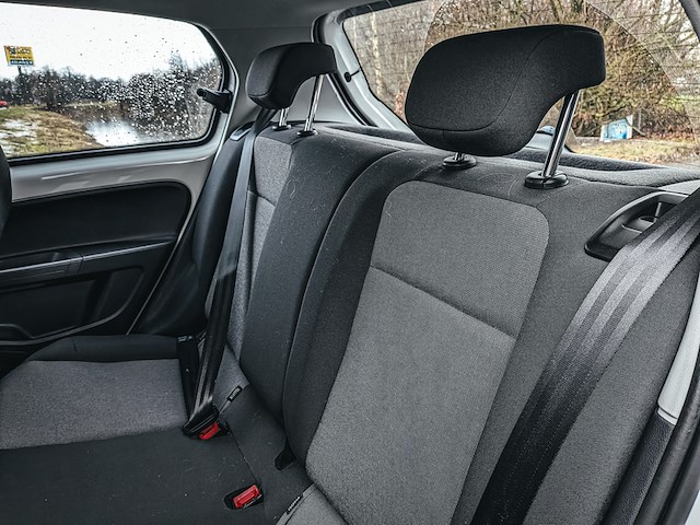 Personenauto, volkswagen, up!, 1.0 60pk bmt move up!, 2014 - afbeelding 26 van  36