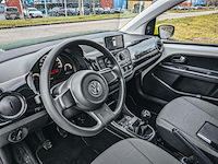Personenauto, volkswagen, up!, 1.0 60pk bmt move up!, 2014 - afbeelding 14 van  35