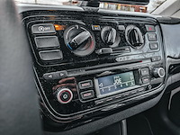 Personenauto, volkswagen, up!, 1.0 60pk bmt move up!, 2014 - afbeelding 18 van  35
