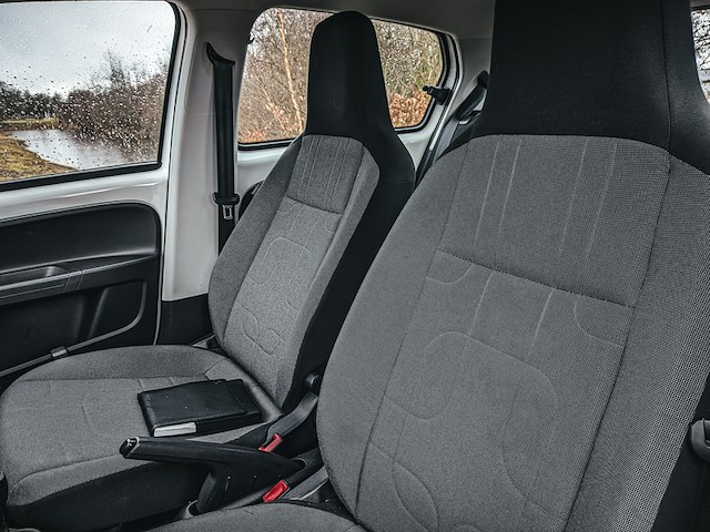 Personenauto, volkswagen, up!, 1.0 60pk bmt move up!, 2014 - afbeelding 21 van  35