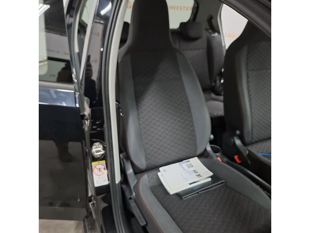 Personenauto, volkswagen, up!, 1.0 bmt high up!, 2018 - afbeelding 32 van  47
