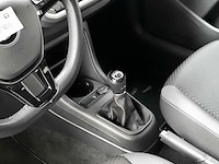 Personenauto, volkswagen, up!, 1.0 r-line, 2023 - afbeelding 16 van  41
