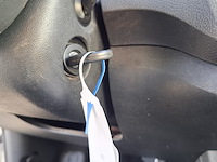 Personenauto, volkswagen, up - afbeelding 21 van  39