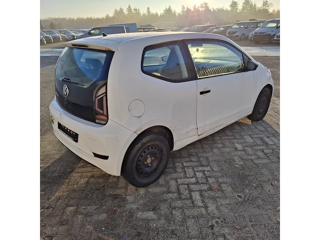 Personenauto, volkswagen, up - afbeelding 35 van  39