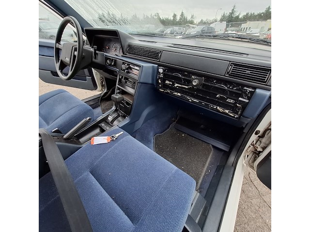 Personenauto, volvo, 740, 2.3 grand luxe inj. overdrive, wit, 1989 - afbeelding 36 van  45
