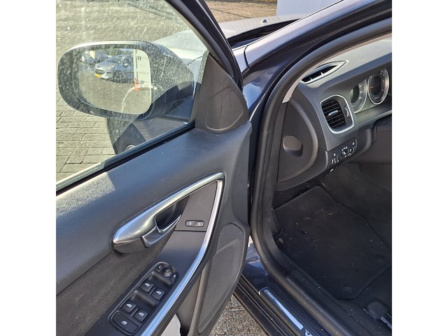 Personenauto, volvo, s60 1.6 drive kinetic, 2012 - afbeelding 18 van  47