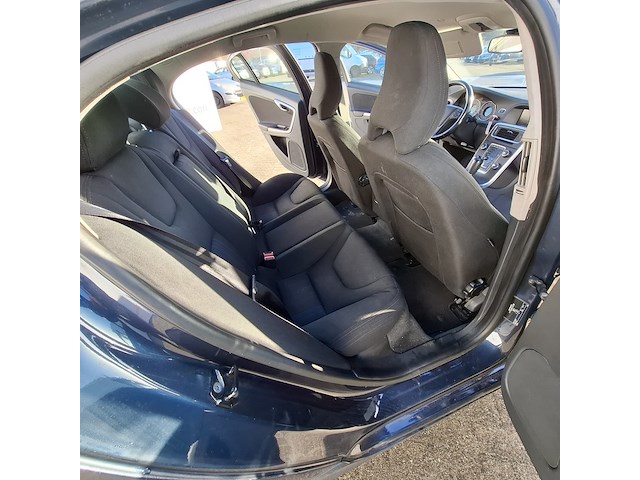 Personenauto, volvo, s60 1.6 drive kinetic, 2012 - afbeelding 32 van  47