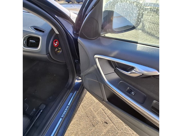 Personenauto, volvo, s60 1.6 drive kinetic, 2012 - afbeelding 35 van  47