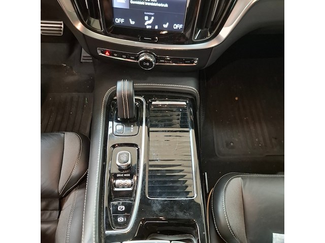 Personenauto, volvo, s60 t6 twin engine, 2019 - afbeelding 18 van  31