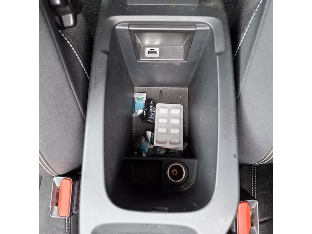 Personenauto, volvo, v40, 1.6 d2 momentum - afbeelding 19 van  70