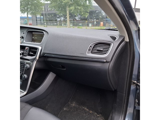 Personenauto, volvo, v40, 1.6 d2 momentum - afbeelding 30 van  70