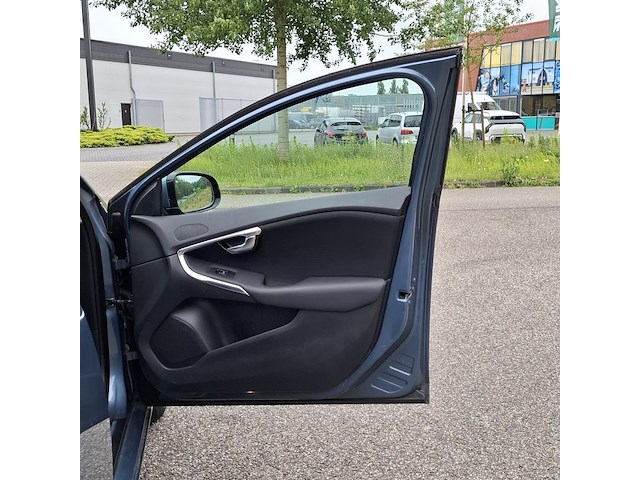 Personenauto, volvo, v40, 1.6 d2 momentum - afbeelding 31 van  70