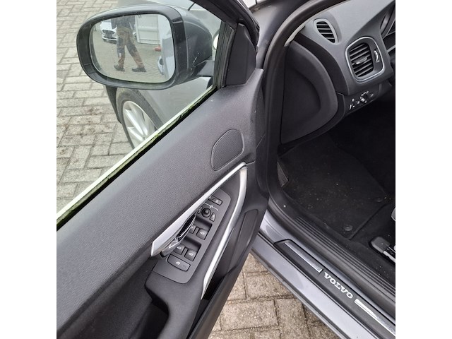 Personenauto volvo, v40 2.0, bouwjaar 2015 - afbeelding 17 van  48
