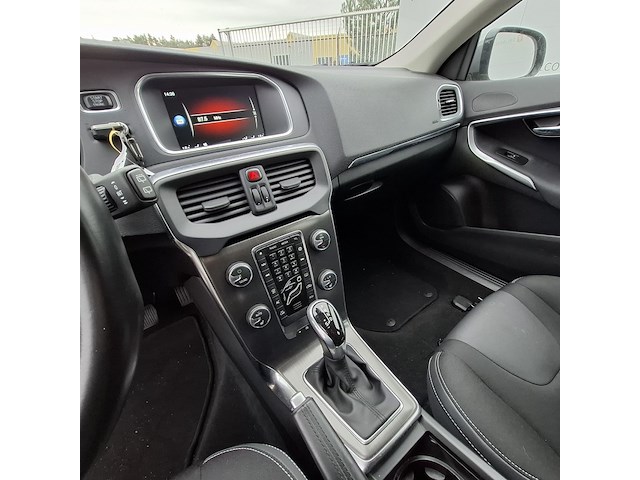 Personenauto volvo, v40 2.0, bouwjaar 2015 - afbeelding 26 van  48