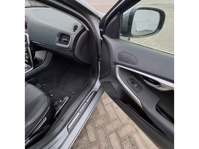 Personenauto volvo, v40 2.0, bouwjaar 2015 - afbeelding 35 van  48