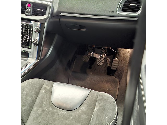 Personenauto, volvo, v40, 2.0 d2 nordic, 2016 - afbeelding 15 van  35