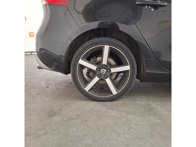 Personenauto, volvo, v40, 2.0 d2 r-design business, 2015 - afbeelding 13 van  73