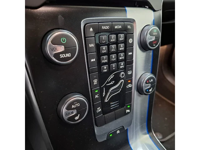 Personenauto, volvo, v40, 2.0 d2 r-design business, 2015 - afbeelding 40 van  73