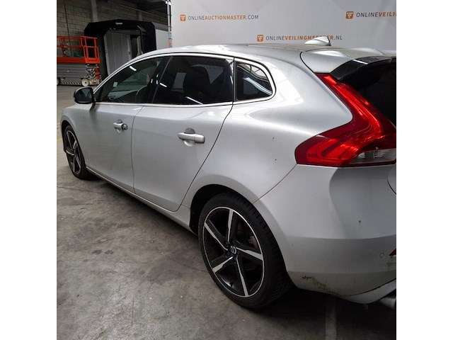 Personenauto, volvo, v40, 2.0 d3 r-design , 2016 - afbeelding 2 van  58