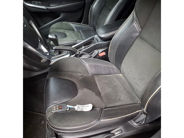 Personenauto, volvo, v40, 2.0 d3 r-design , 2016 - afbeelding 21 van  58
