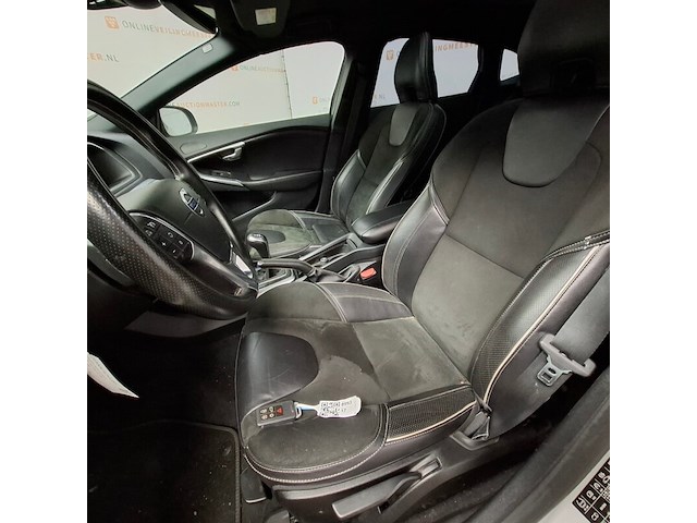 Personenauto, volvo, v40, 2.0 d3 r-design , 2016 - afbeelding 22 van  58