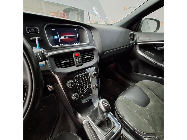 Personenauto, volvo, v40, 2.0 d3 r-design , 2016 - afbeelding 29 van  58