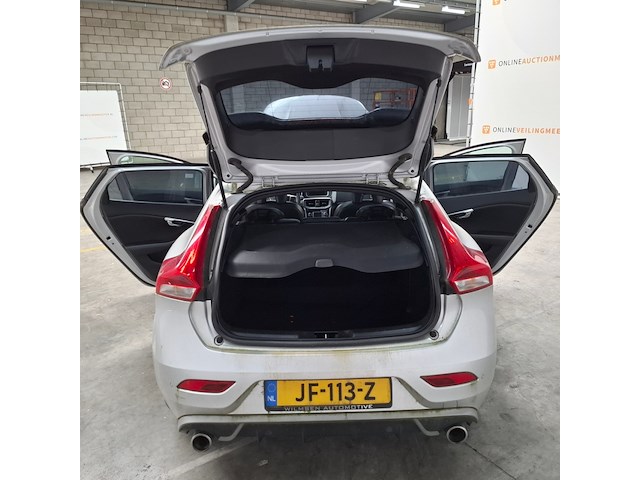 Personenauto, volvo, v40, 2.0 d3 r-design , 2016 - afbeelding 33 van  58