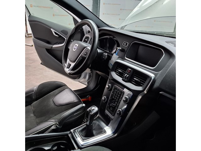 Personenauto, volvo, v40, 2.0 d3 r-design , 2016 - afbeelding 38 van  58
