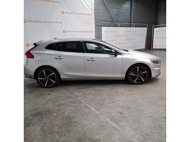 Personenauto, volvo, v40, 2.0 d3 r-design , 2016 - afbeelding 34 van  58