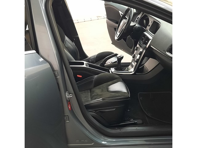 Personenauto, volvo, v40 cross country, 2.0 d3 ocean race, 2016 - afbeelding 13 van  49