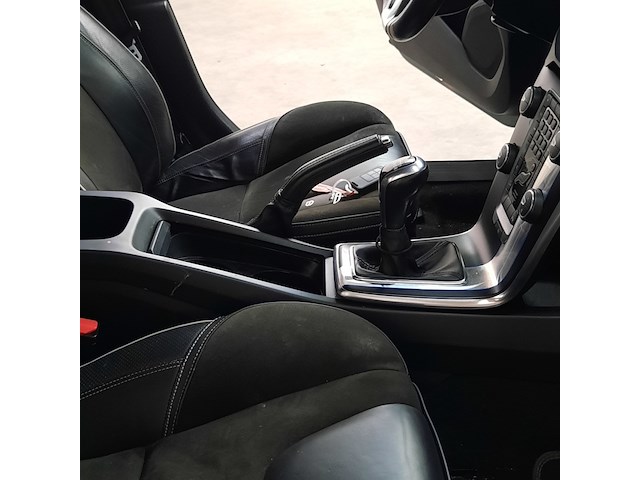 Personenauto, volvo, v40 cross country, 2.0 d3 ocean race, 2016 - afbeelding 17 van  49