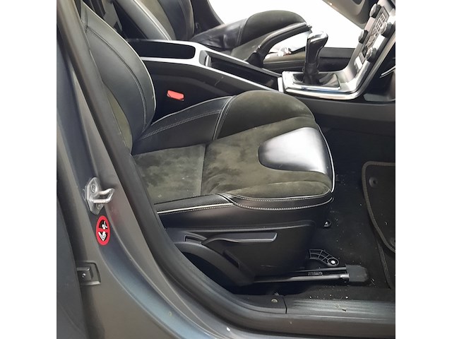 Personenauto, volvo, v40 cross country, 2.0 d3 ocean race, 2016 - afbeelding 19 van  49