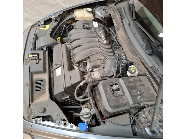 Personenauto, volvo, v50, 2.4 momentum, 2005 - afbeelding 19 van  28