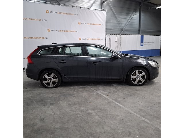Personenauto, volvo, v60, 2.0 d3 r-design, 2004 - afbeelding 34 van  58