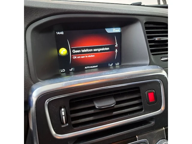 Personenauto, volvo, v60, 2.4 d6 awd plug-in hybrid r-design, 2014, schade-auto (wok) - afbeelding 46 van  84