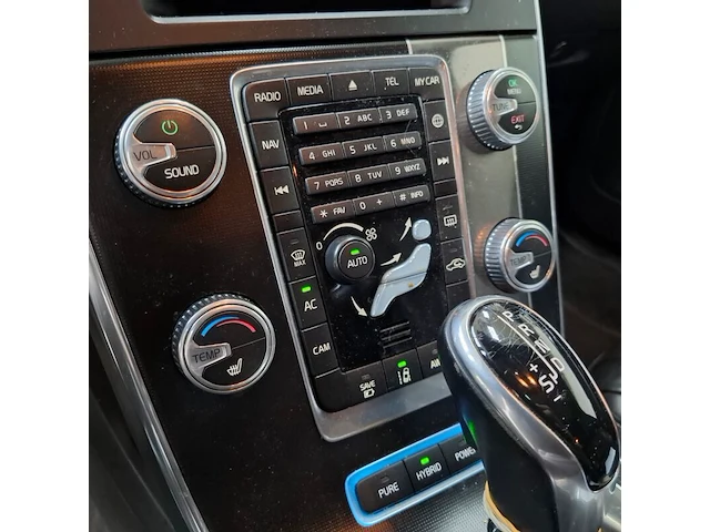 Personenauto, volvo, v60, 2.4 d6 awd plug-in hybrid r-design, 2014, schade-auto (wok) - afbeelding 47 van  84