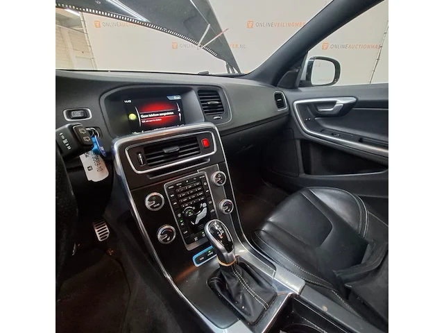 Personenauto, volvo, v60, 2.4 d6 awd plug-in hybrid r-design, 2014, schade-auto (wok) - afbeelding 49 van  84
