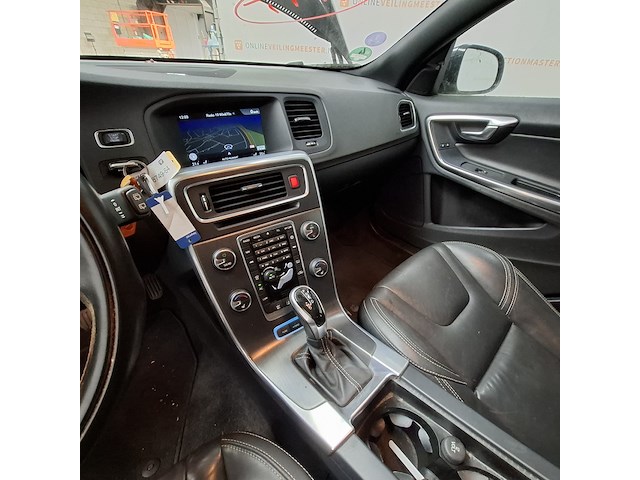 Personenauto, volvo, v60, 2.4 d6 awd plug-in hybrid summum, 2014 - afbeelding 24 van  57