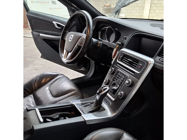 Personenauto, volvo, v60, 2.4 d6 awd plug-in hybrid summum, 2014 - afbeelding 32 van  57