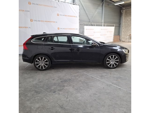 Personenauto, volvo, v60, 2.4 d6 awd plug-in hybrid summum, 2014 - afbeelding 34 van  57