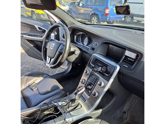 Personenauto, volvo, v60, 2.4 d6 twin engine r-design, 2015 - afbeelding 4 van  13