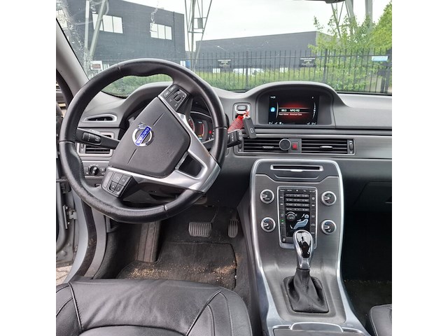 Personenauto, volvo, v70, 2.0 d3 polar, 2017 - afbeelding 2 van  38